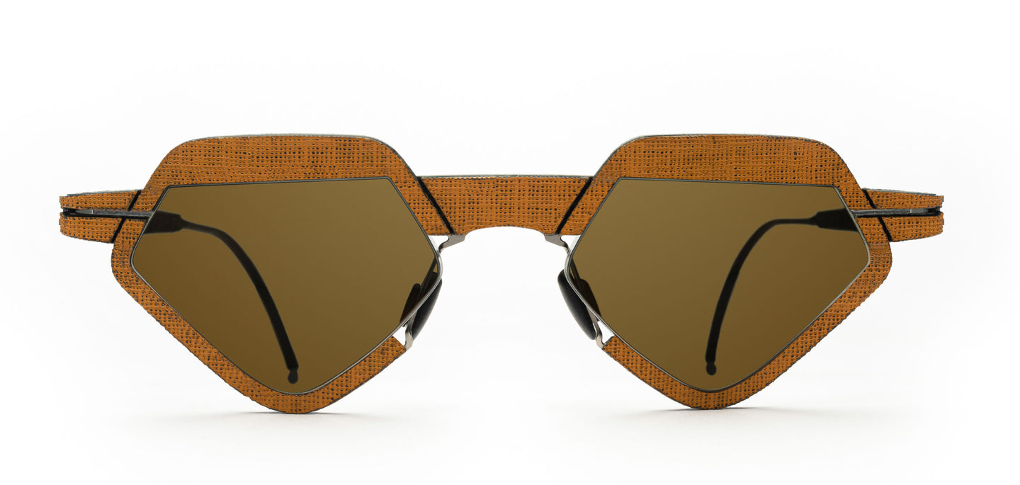 IL03_ Leaf Orange / Coal Black SUN